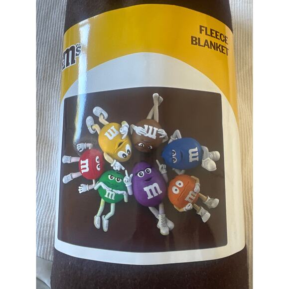 M&M’s blanket 100% Polyester fleece 50”x60” New - Picture 2 of 3